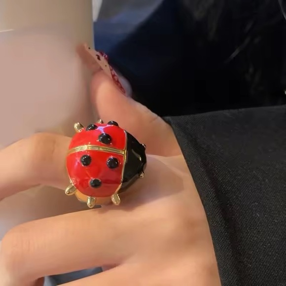 Elegant Red and Black Ladybug Ring 14 K Gold Plate Oversized High end quality - Picture 2 of 6